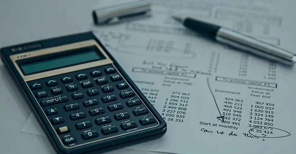 Escritório Contábil Tottene - Equipe trabalhando com planejamento financeiro